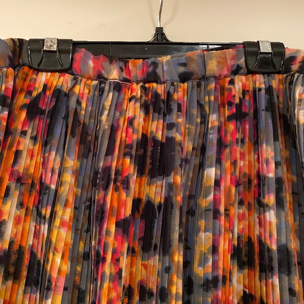 Multi coloured chiffon mini pleated skirt